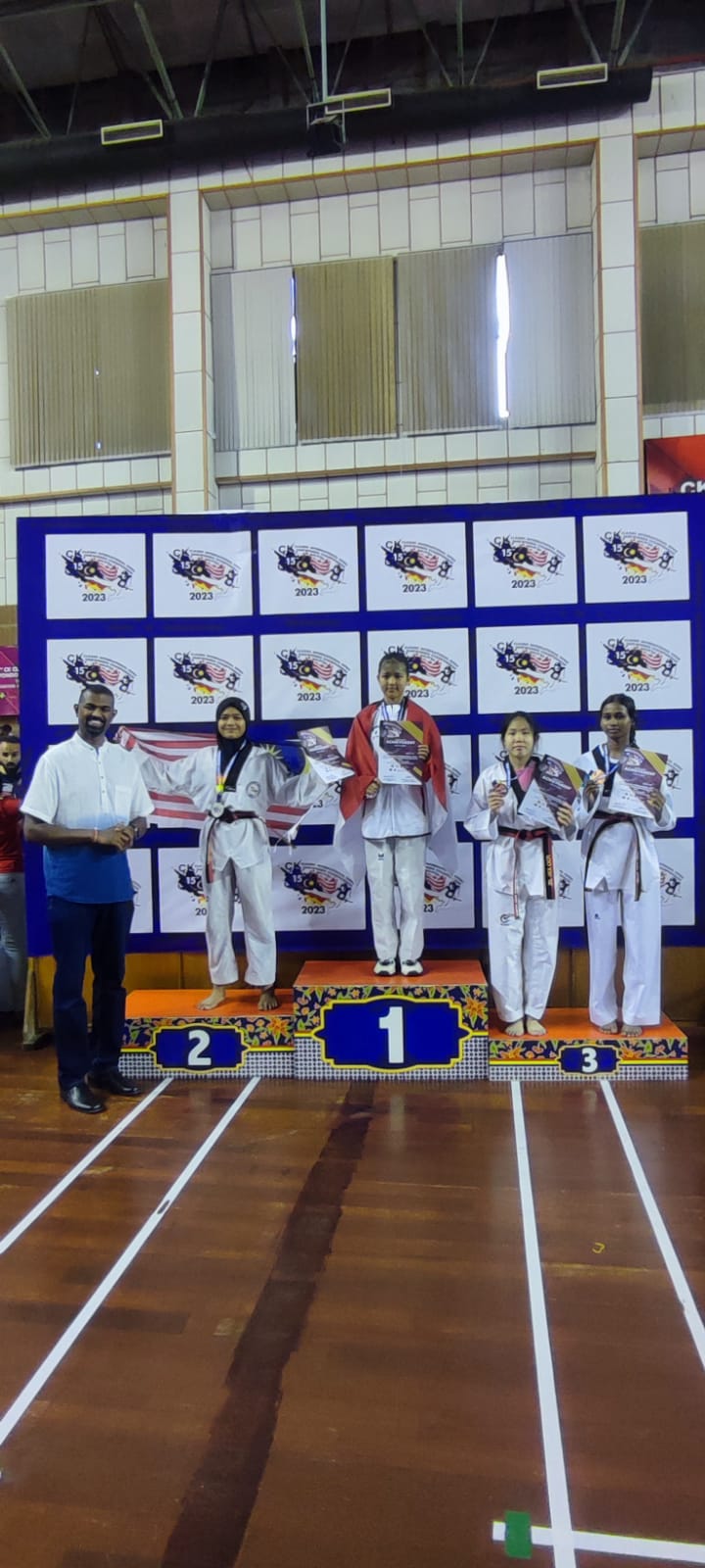 Adez dan Helena Meraih Juara dalam Classic Internasional Open Taekwondo Championship Malaysia